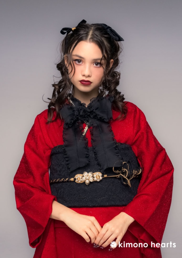 【キモノハーツ】成人式の振袖レンタル・購入 卒業式の袴レンタル 【ゴシック】　キモノハーツオリジナル振袖　赤　真紅　ラメ　色無地　シンプル　ブリッジマン遊七　ダーク　ドーリー　ゴスロリ　パンク　中世　ドール　最新トレンドのかわいいお洒落な振袖をお安くお得に KH-252