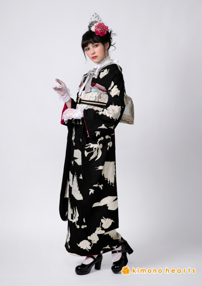 【キモノハーツ】成人式の振袖レンタル・購入 卒業式の袴レンタル 【ゴシック】　白　黒　モノトーン　天使　お城　薔薇　ロリータ　西尾エイミ　ダーク　ドーリー　ゴスロリ　パンク　中世　ドール　最新トレンドのかわいいお洒落な振袖をお安くお得に　FL-9103