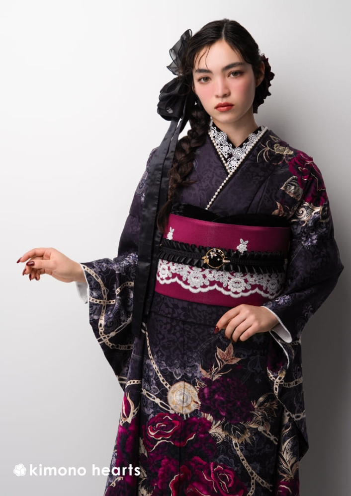 黒 赤 薔薇 洋風 ヴィラットあやめ 【キモノハーツ】成人式の振袖レンタル・購入 卒業式の袴レンタル 【ゴシック】 ロリータ シック ダーク ドーリー ゴスロリ パンク 中世 ドール はたちの集い 最新トレンドのかわいいお洒落な振袖をお安くお得に KH-566